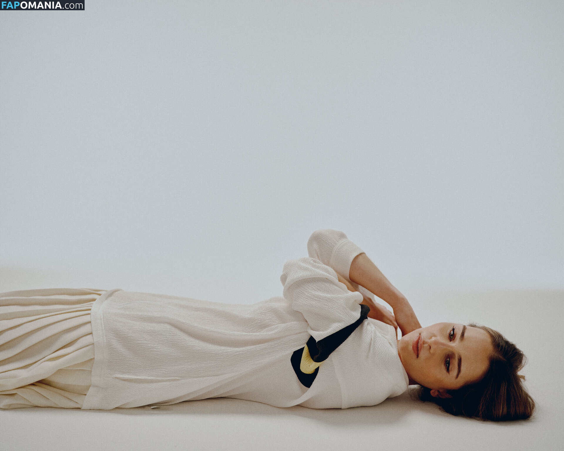 Emilia Clarke / clarkeyxo / emilia_clarke / emiliaclarke / emiliaclarkecentral / https: Naakt OnlyFans  Gelekte foto #943