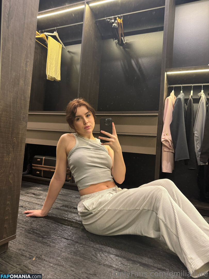 emiliallure Naakt OnlyFans  Gelekte foto #5