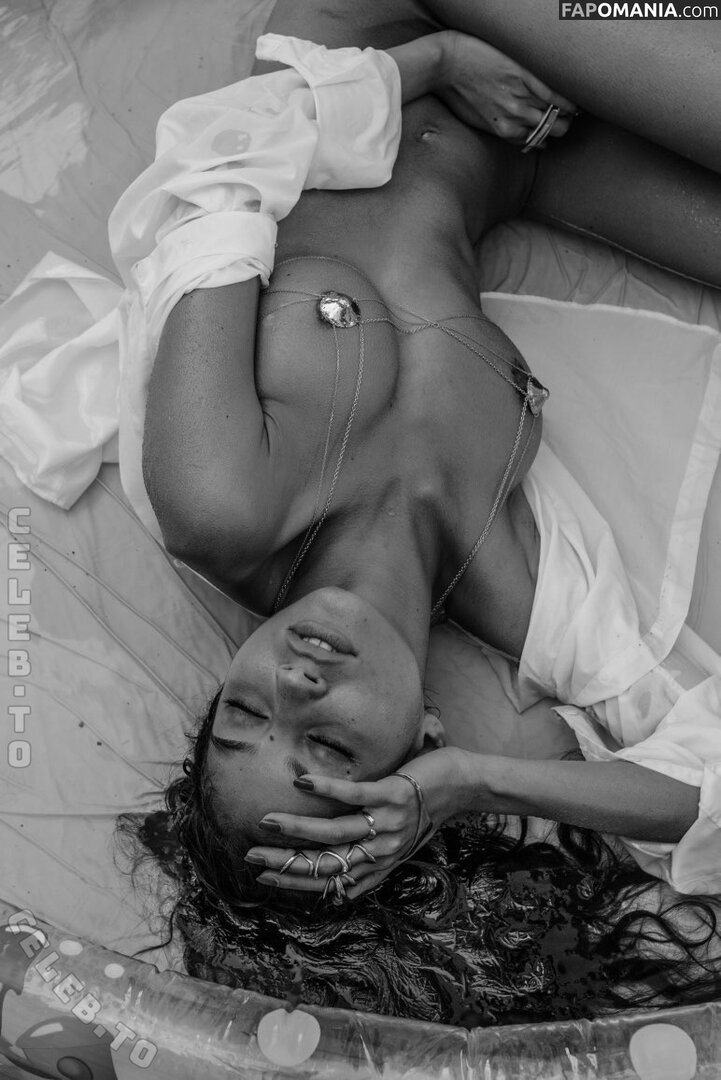 Emilie Payet / emilie_payet_artist / emiliepayet / emiliepayetmannequin Naakt OnlyFans  Gelekte foto #55