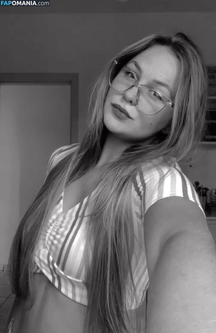 Emilly Schellmann / _emillyschellmann Naakt OnlyFans  Gelekte foto #35