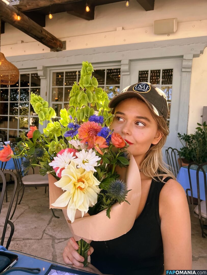 Emily Alyn Lind / emilylind Naakt OnlyFans  Gelekte foto #135