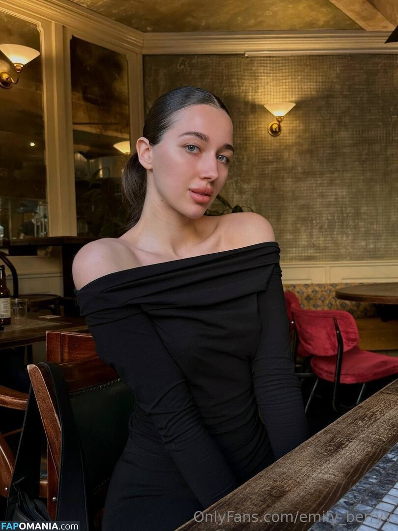 emily_berryy Naakt OnlyFans  Gelekte foto #3