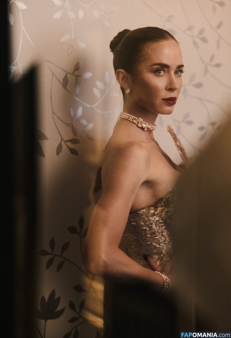 Emily Blunt / _emily_blunt_ / twogirlsoneblunt Naakt OnlyFans  Gelekte foto #462