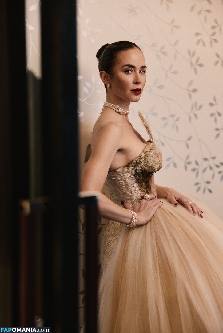 Emily Blunt / _emily_blunt_ / twogirlsoneblunt Naakt OnlyFans  Gelekte foto #463