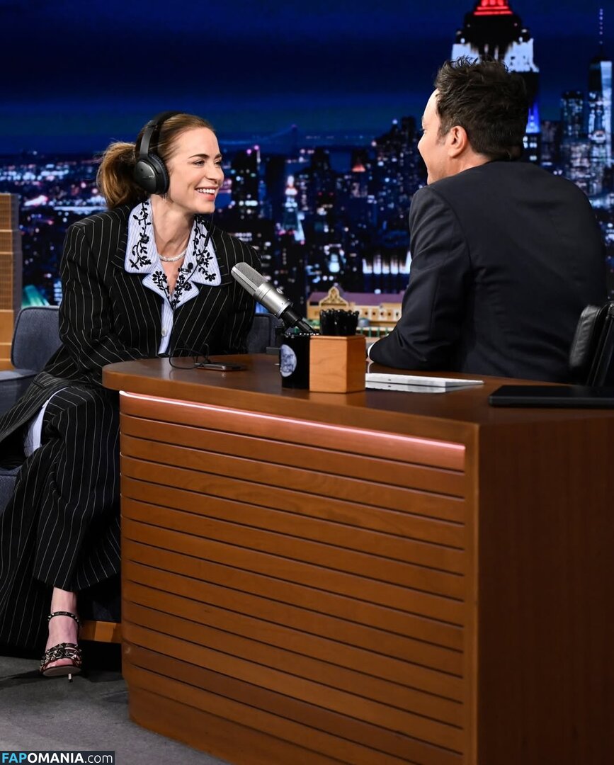 Emily Blunt / _emily_blunt_ / twogirlsoneblunt Naakt OnlyFans  Gelekte foto #466