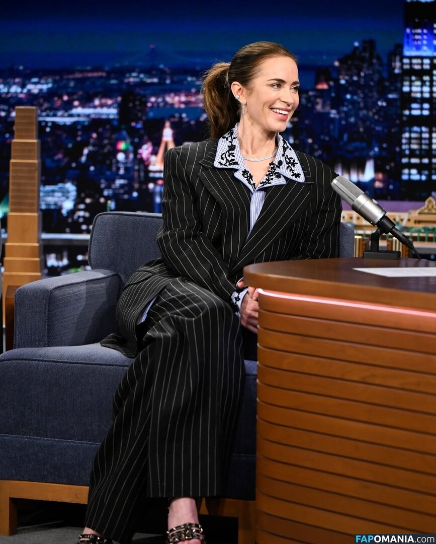 Emily Blunt / _emily_blunt_ / twogirlsoneblunt Naakt OnlyFans  Gelekte foto #467
