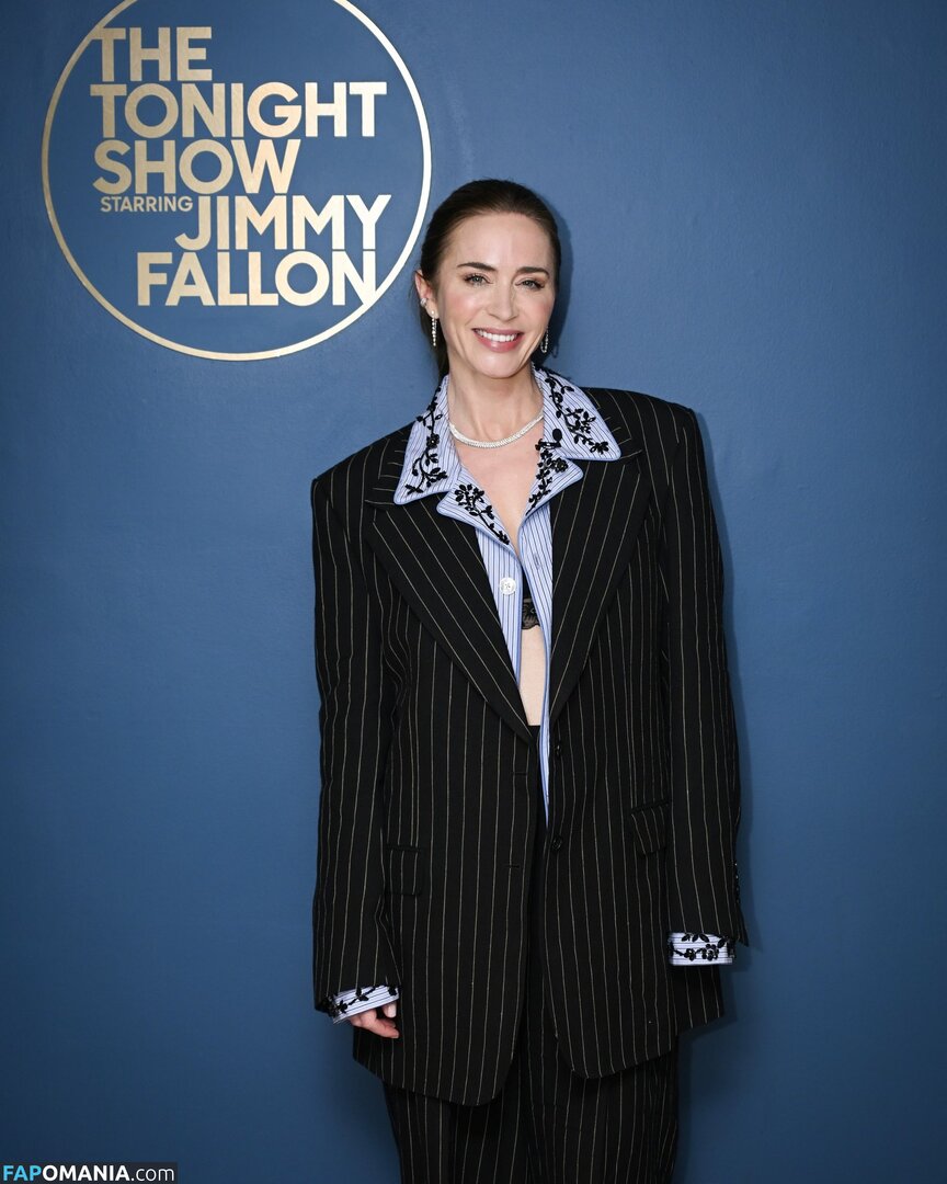 Emily Blunt / _emily_blunt_ / twogirlsoneblunt Naakt OnlyFans  Gelekte foto #468
