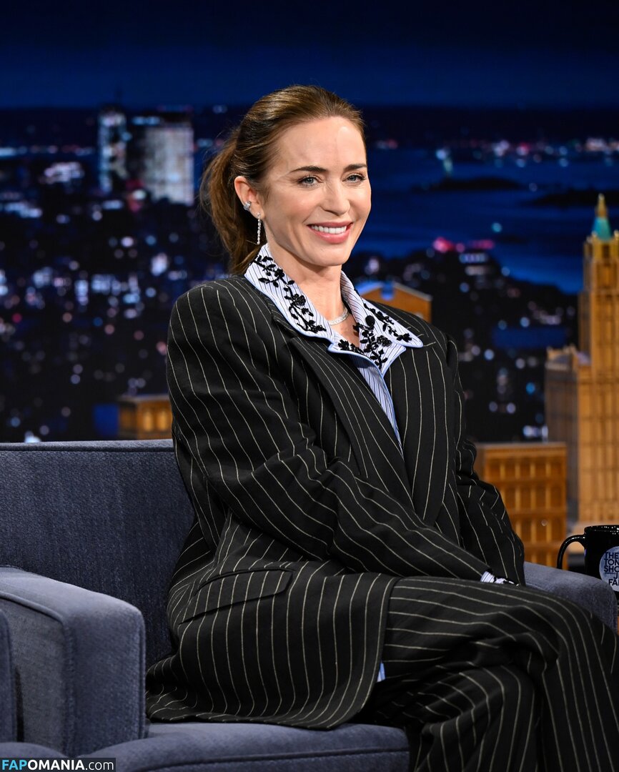 Emily Blunt / _emily_blunt_ / twogirlsoneblunt Naakt OnlyFans  Gelekte foto #469