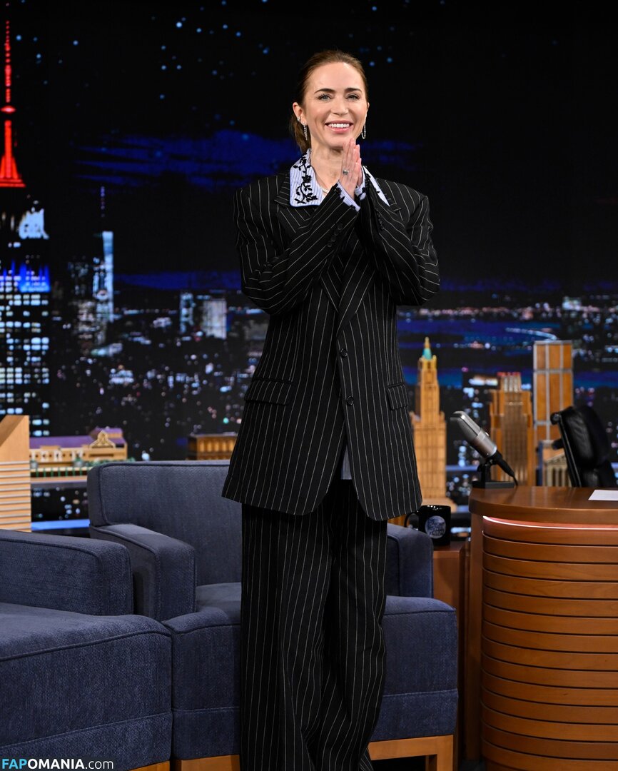 Emily Blunt / _emily_blunt_ / twogirlsoneblunt Naakt OnlyFans  Gelekte foto #470