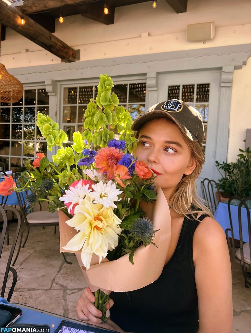 Emily Lind Naakt OnlyFans  Gelekte foto #1