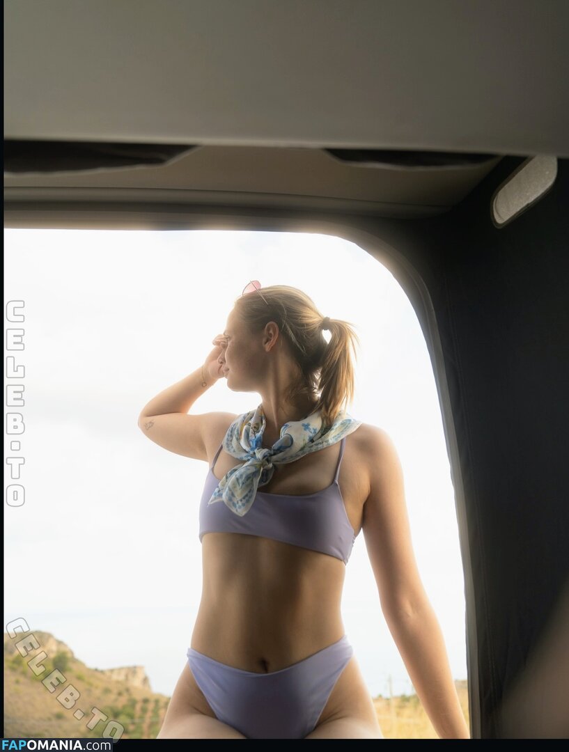 Emily Marie Neumann / emilymarieneumann Naakt OnlyFans  Gelekte foto #2