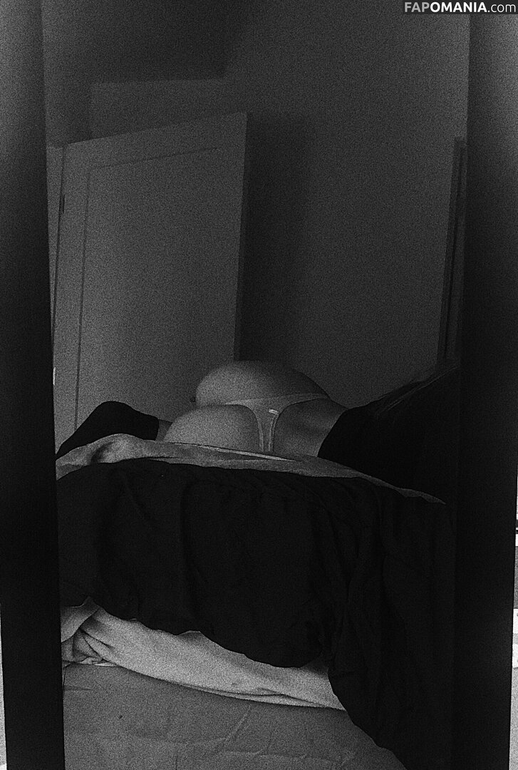 Emily Slater / emilylslater / emilyslaterr / itsemilyslater Naakt OnlyFans  Gelekte foto #10