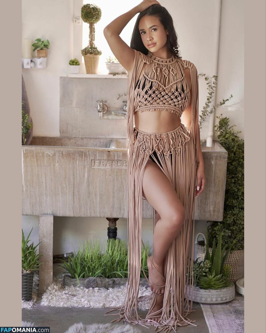 Emily Tosta / emilytosta Naakt OnlyFans  Gelekte foto #51