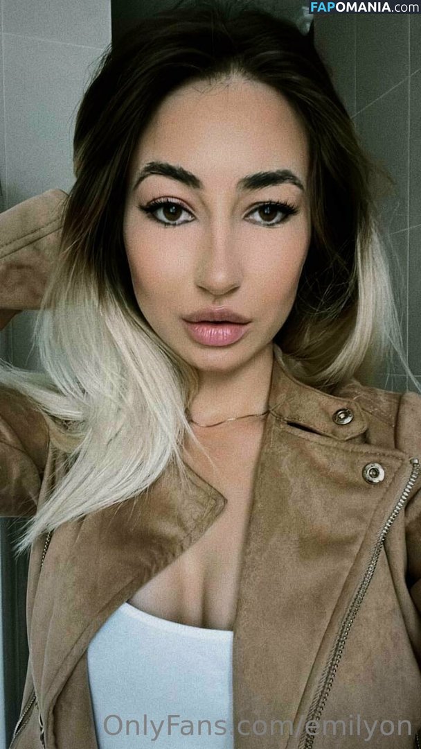 emilyon Naakt OnlyFans  Gelekte foto #2