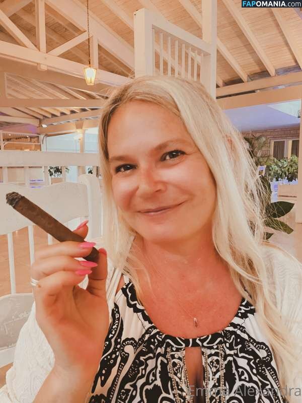 Emma Alexandra / emmaalexandrapage / uniquilyyours Naakt OnlyFans  Gelekte foto #18