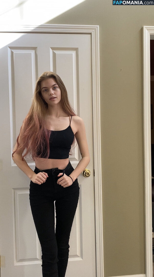 Bradpittsgf / Emma Beardsley / emmabbeardsley Naakt OnlyFans  Gelekte foto #17