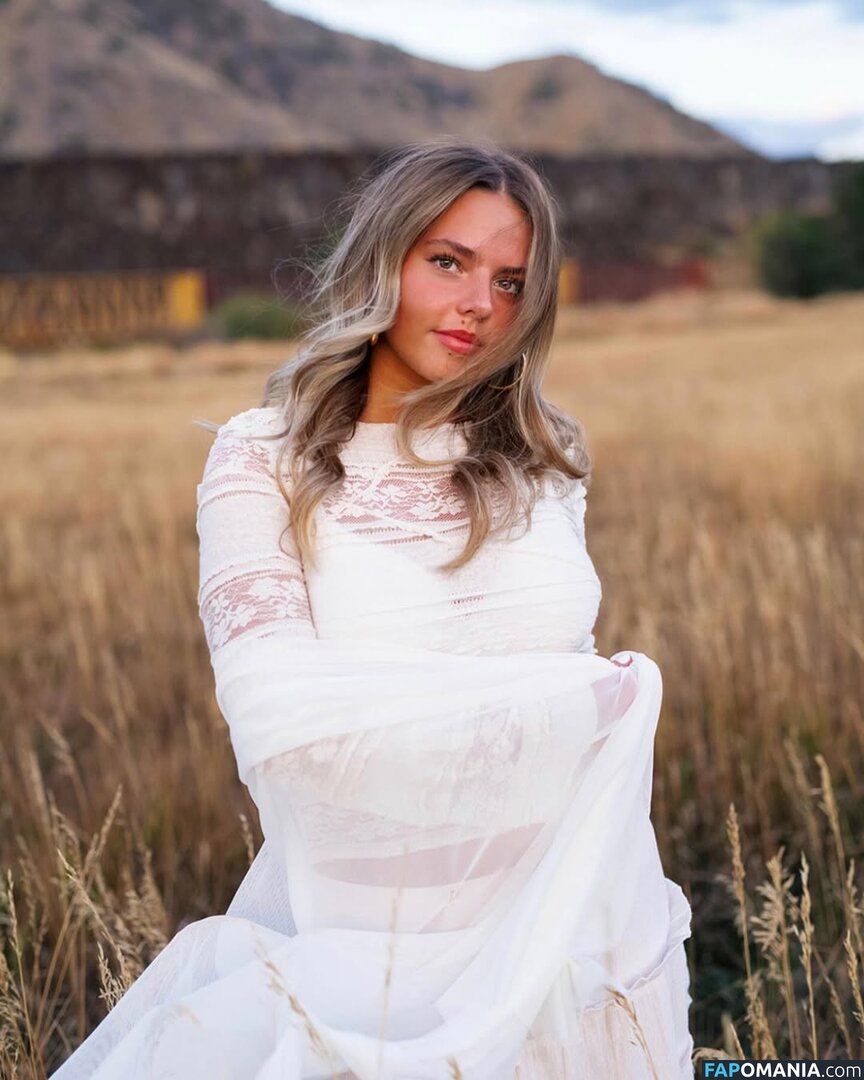 Emmi Butler / emmilaurie Naakt OnlyFans  Gelekte foto #4