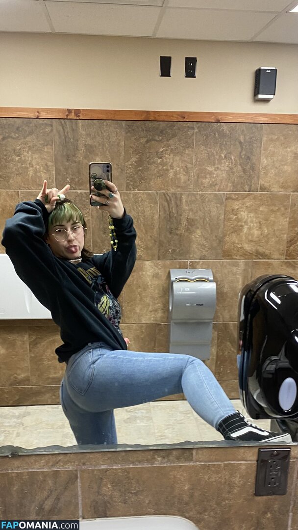 emocranberries / emocranberry Naakt OnlyFans  Gelekte foto #3