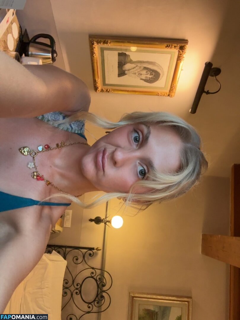 emilywallbank / emwallbank / https: / miwallbank Naakt OnlyFans  Gelekte foto #6
