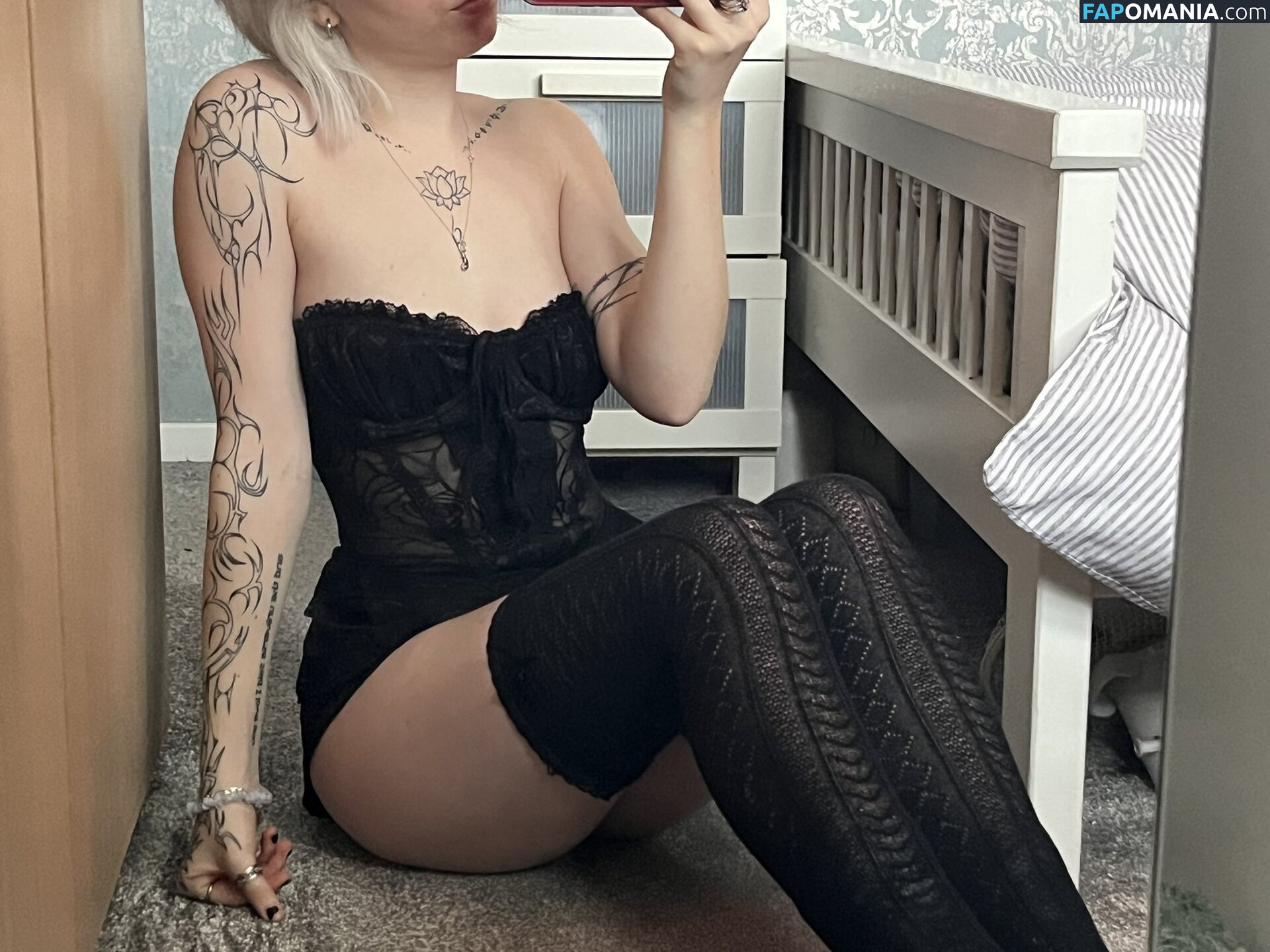 Emzeeni / cw / https: Naakt OnlyFans  Gelekte foto #5