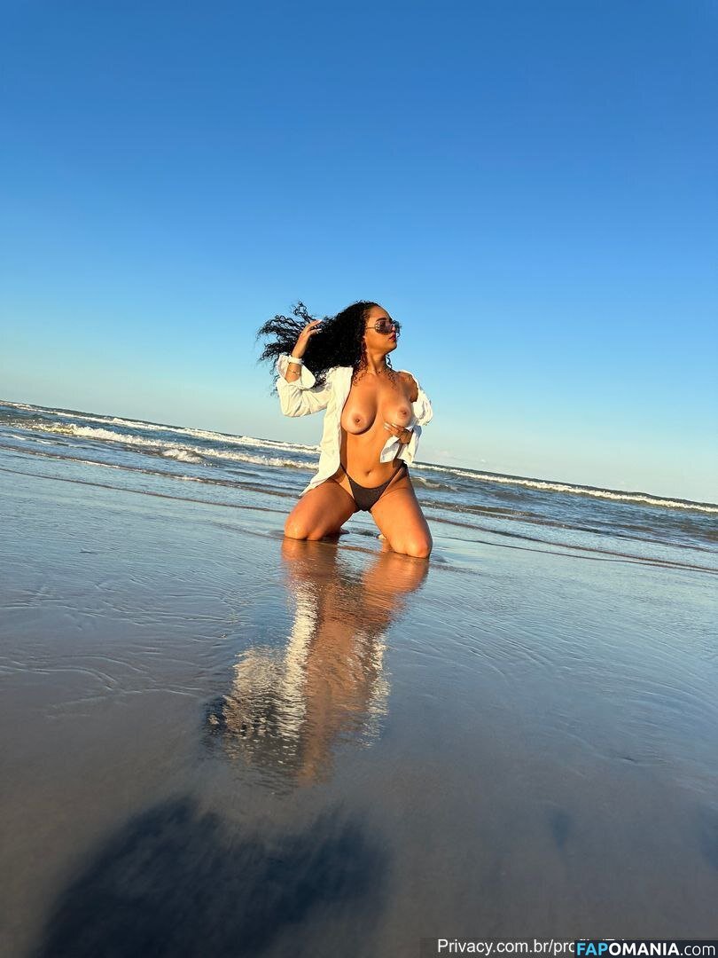 Ericamoraes / _ericaa.moraes / erica.pessoal21 Naakt OnlyFans  Gelekte foto #1