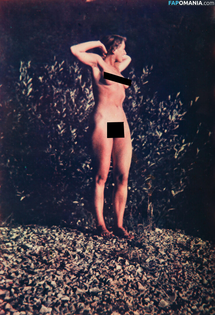 Eva Braun Naakt OnlyFans  Gelekte foto #2