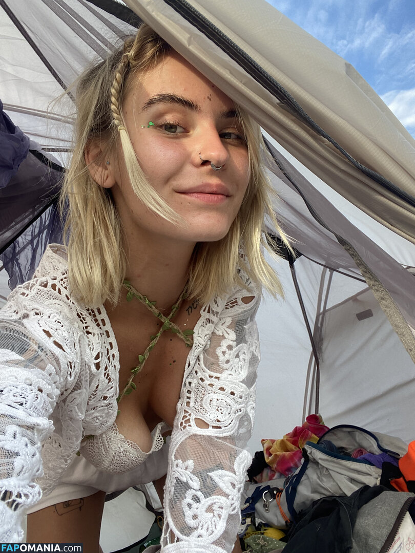 Eva Deli / Evadeli / Mariika / Mary Dryad / deli.eva / evadeli_ Naakt OnlyFans  Gelekte foto #3