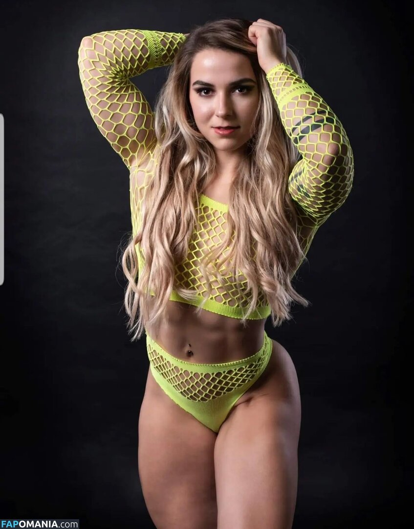 Eva Maes / crossfit_nurse / maeseva_ Naakt OnlyFans  Gelekte foto #3