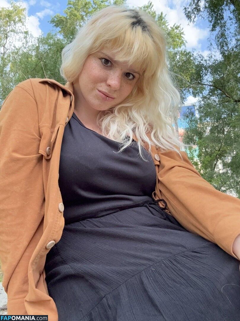 EveLinaIve / evelina / evelina-ive Naakt OnlyFans  Gelekte foto #8