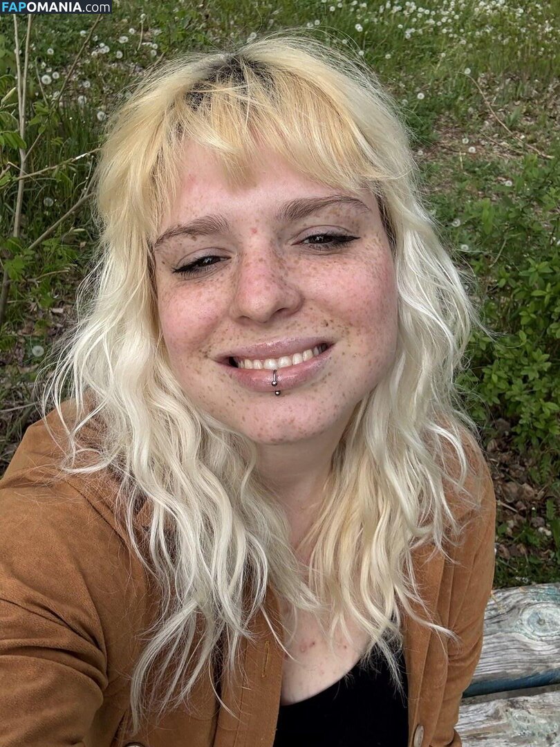 EveLinaIve / evelina / evelina-ive Naakt OnlyFans  Gelekte foto #13