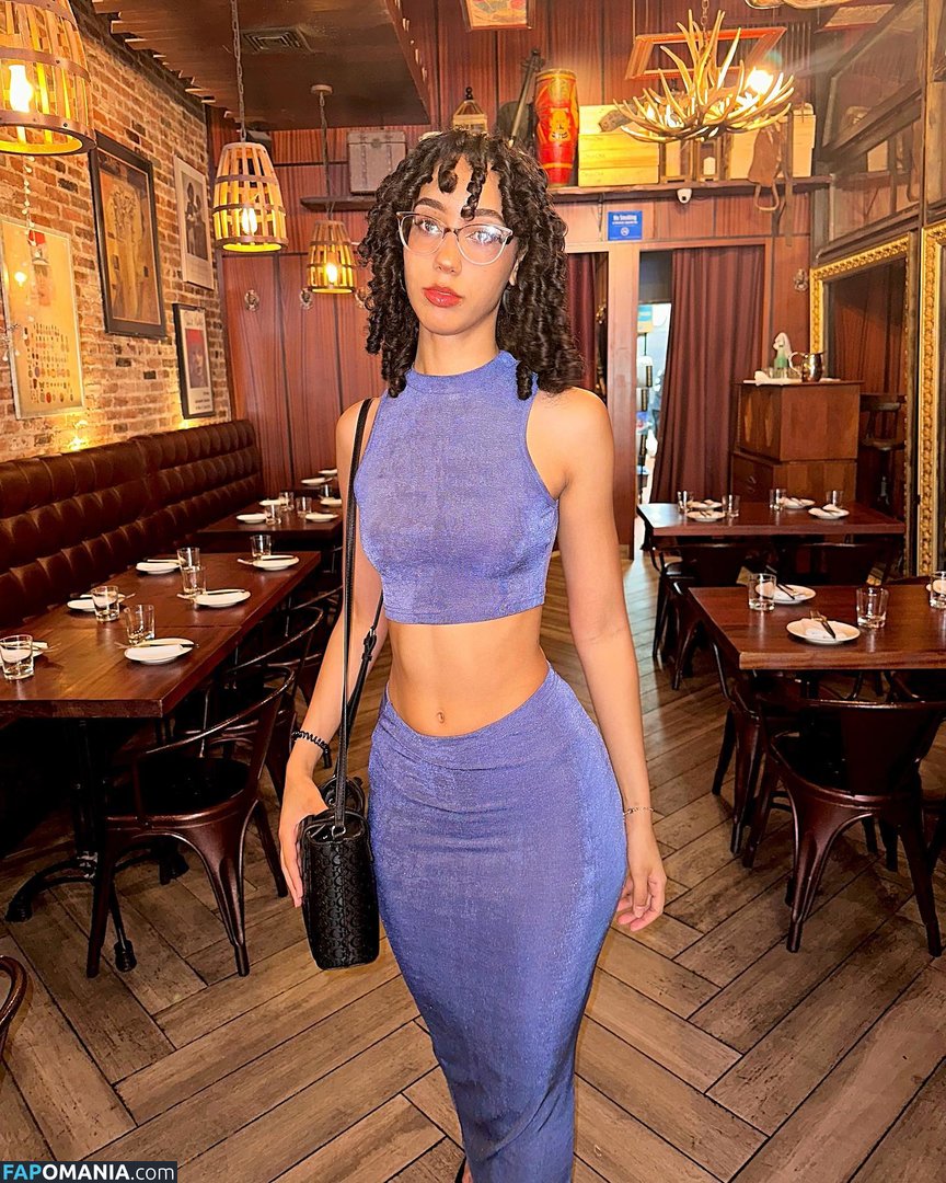 eliana / ewmxt / lalayravo / woahnatty Naakt OnlyFans  Gelekte foto #5