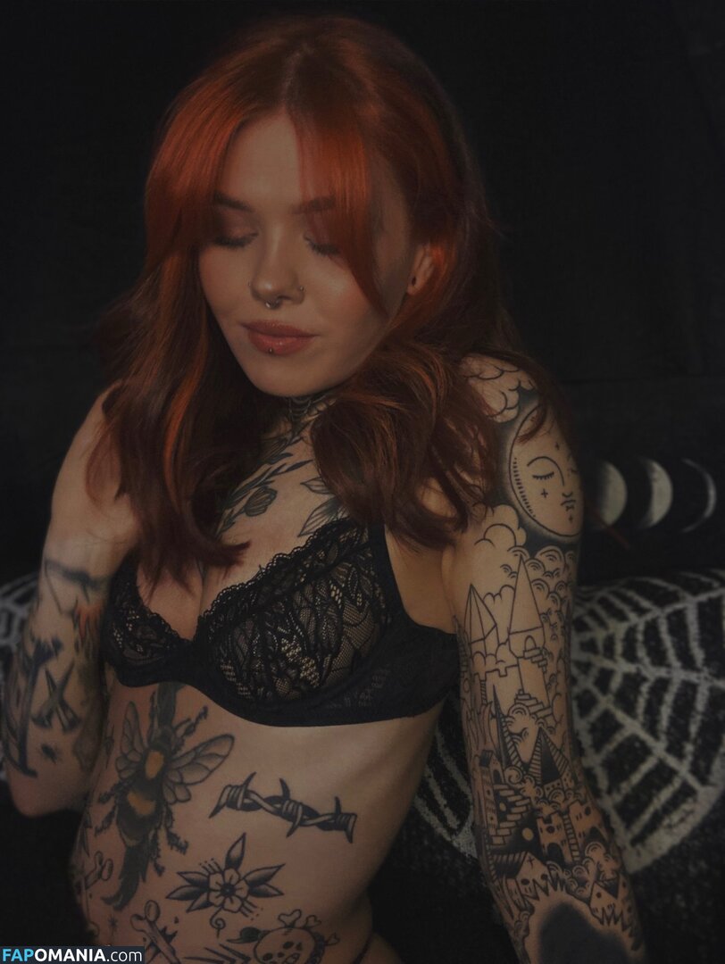 Fae Valeria / faecreature_ / faevaleriaa / https: Naakt OnlyFans  Gelekte foto #1