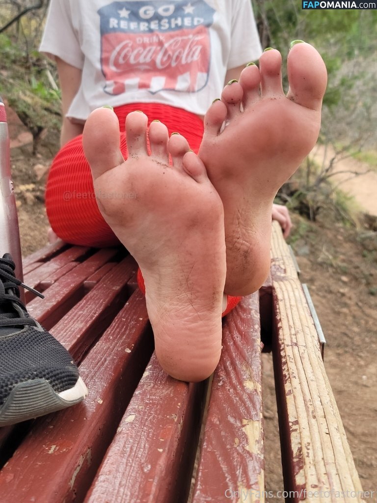 feetofastoner / feetofastonerr Naakt OnlyFans  Gelekte foto #3