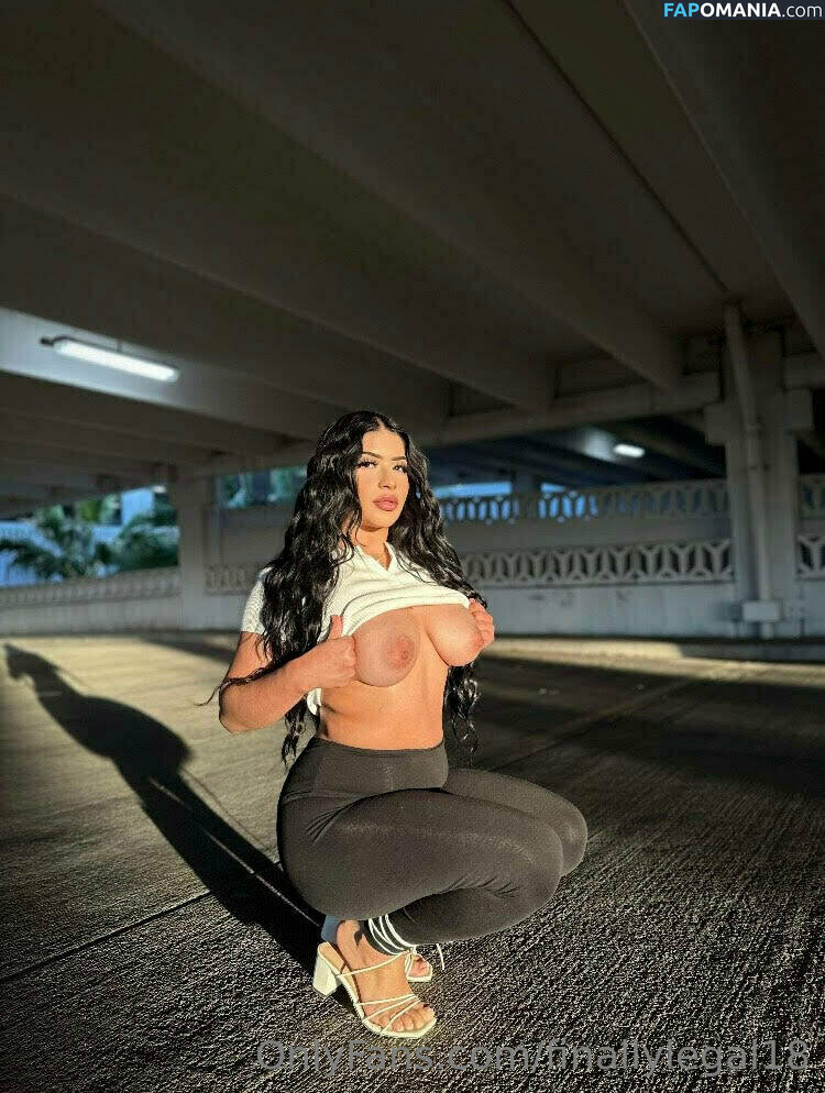 finallylegal18 / hazel_beauti Naakt OnlyFans  Gelekte foto #391