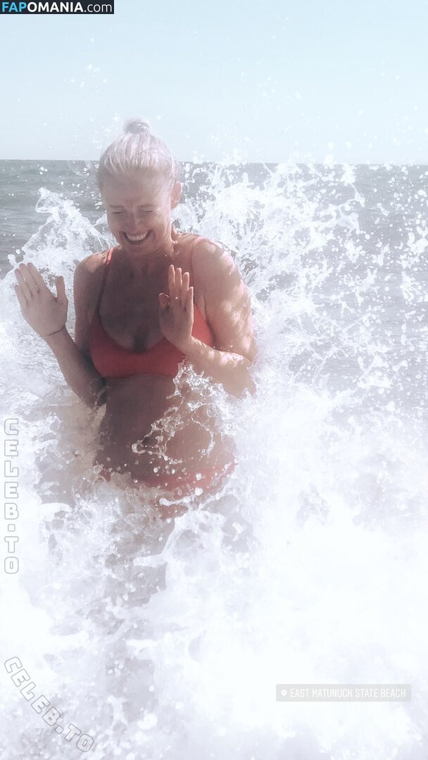 Franzi Müllers / franzi.marie / franzi.marie ZDF-Reporterin Sport Naakt OnlyFans  Gelekte foto #3