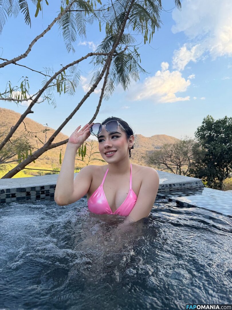 Fulyanm Zsauri Naakt OnlyFans  Gelekte foto #2