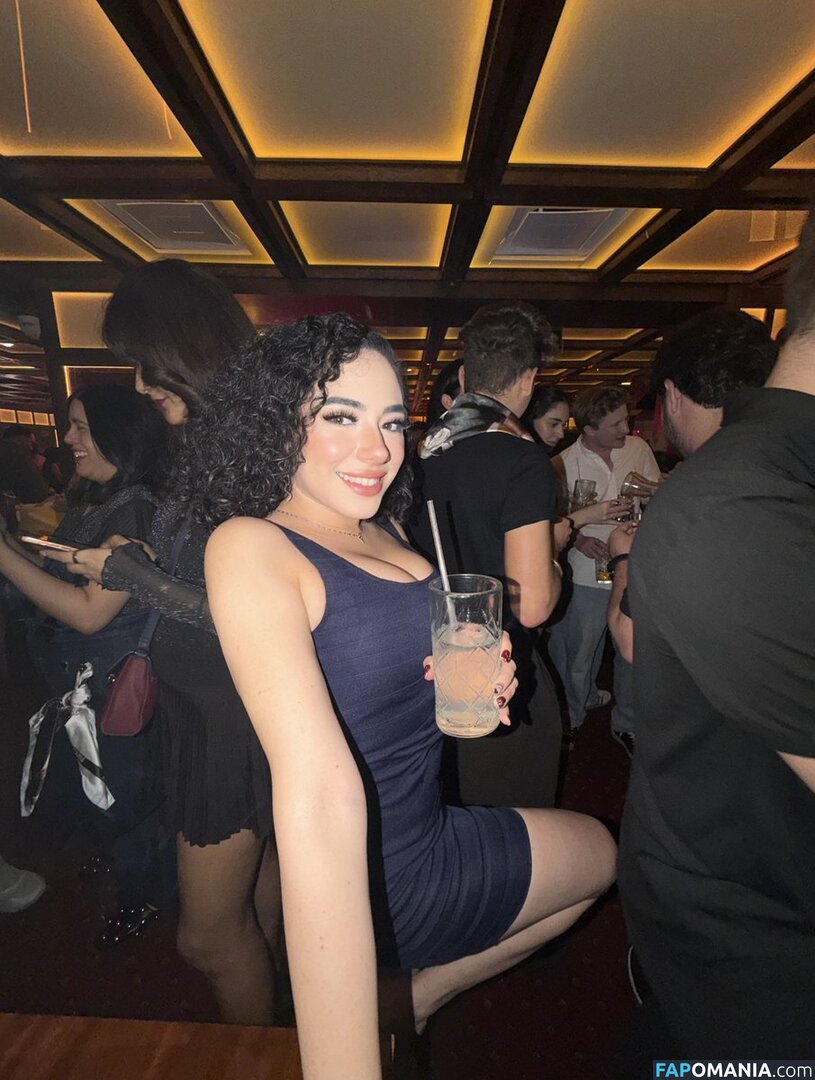 Fulyanm Zsauri Naakt OnlyFans  Gelekte foto #3