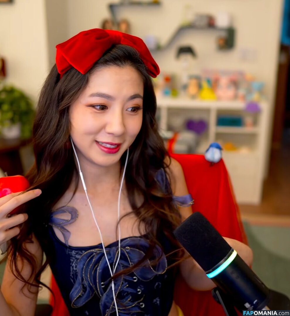 Fuslie / Leslie Naakt OnlyFans  Gelekte foto #779