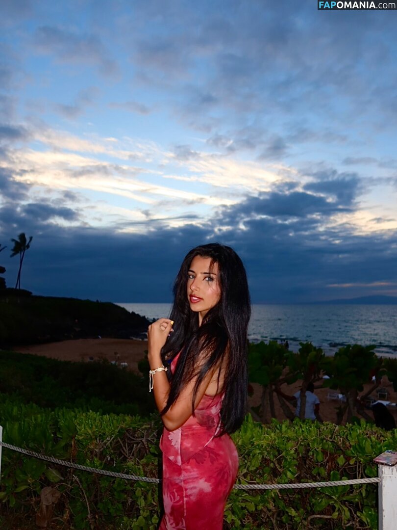 Gal Akbari / gal.qal / officialonlygal Naakt OnlyFans  Gelekte foto #3