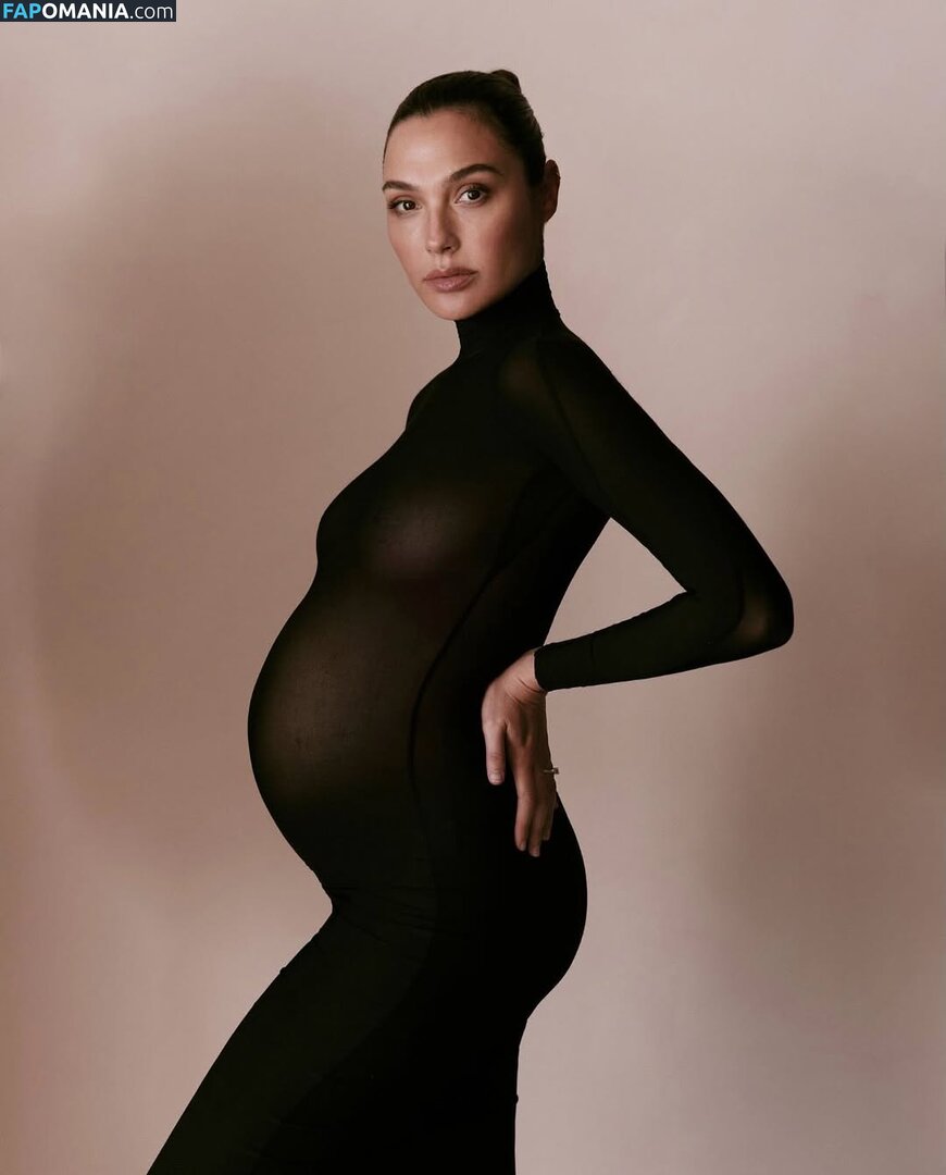 Gal Gadot / gal_gadot / https: / inked_hriss Naakt OnlyFans  Gelekte foto #744