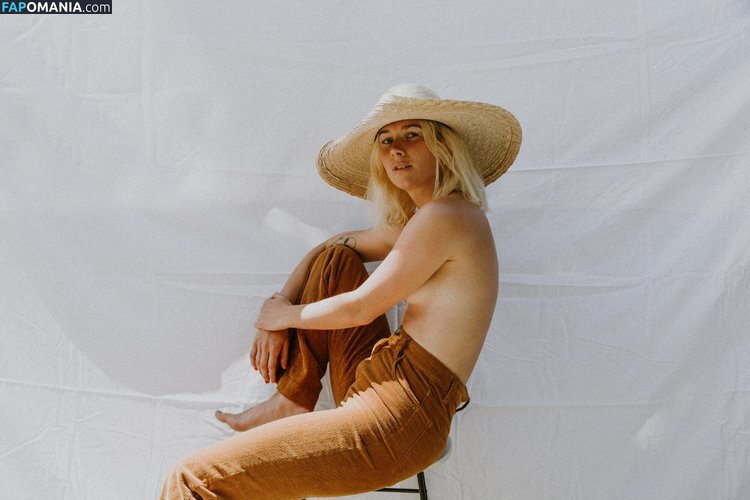Broods singer / Georgia Nott / NottGeorgia / broodsmusic Naakt OnlyFans  Gelekte foto #2