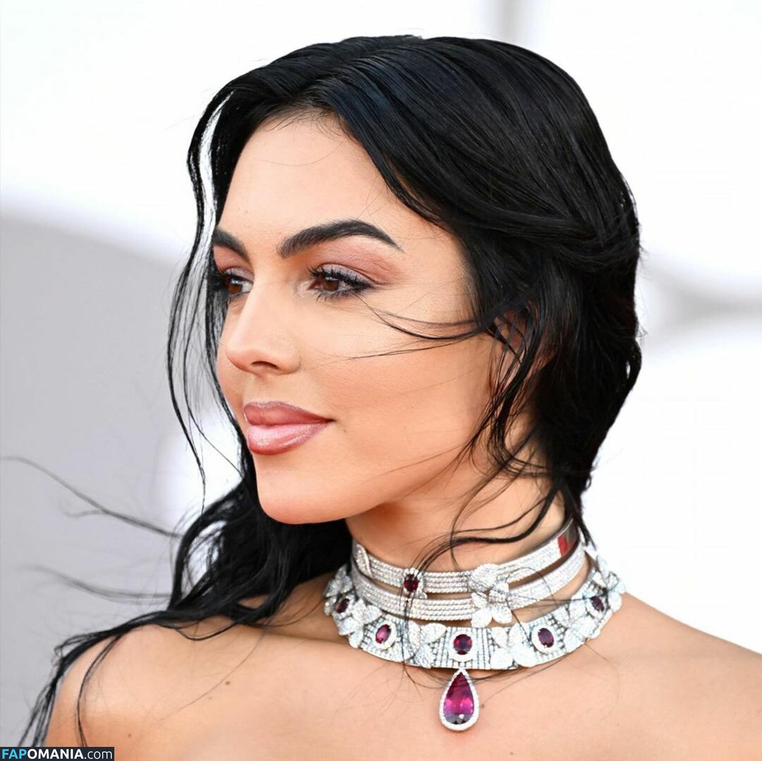 Georgina Rodriguez / georginagio Naakt OnlyFans  Gelekte foto #28