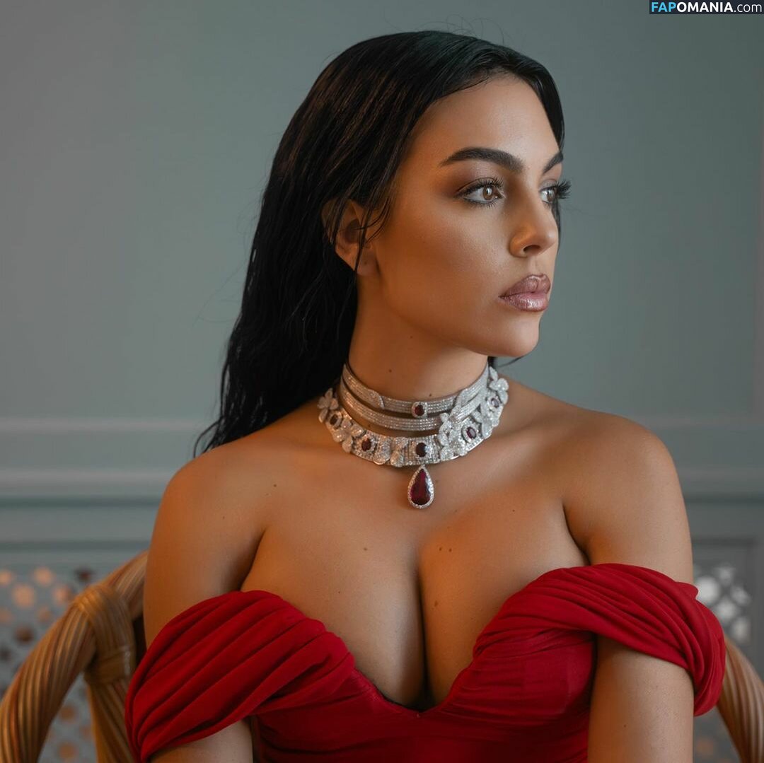 Georgina Rodriguez / georginagio Naakt OnlyFans  Gelekte foto #30