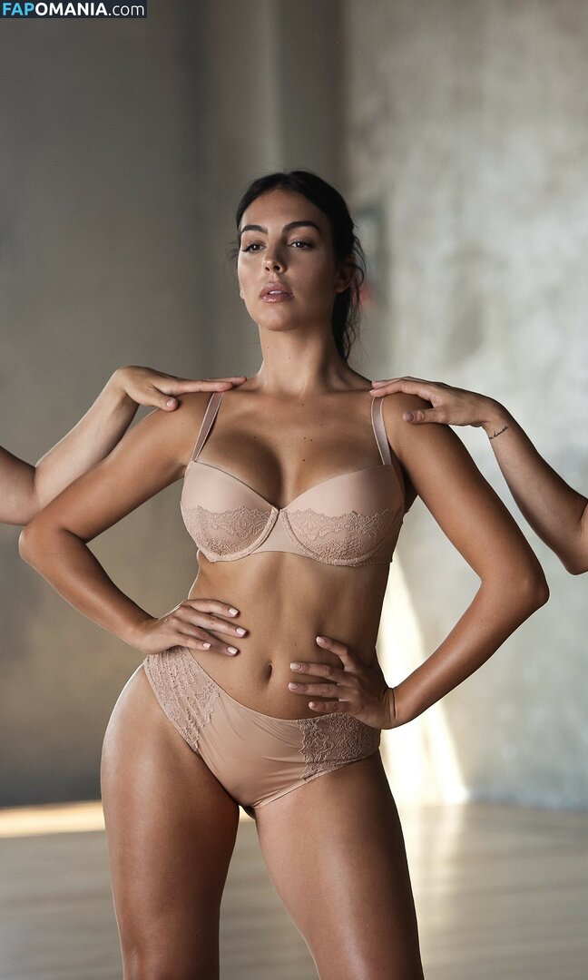 Georgina Rodriguez / georginagio Naakt OnlyFans  Gelekte foto #64