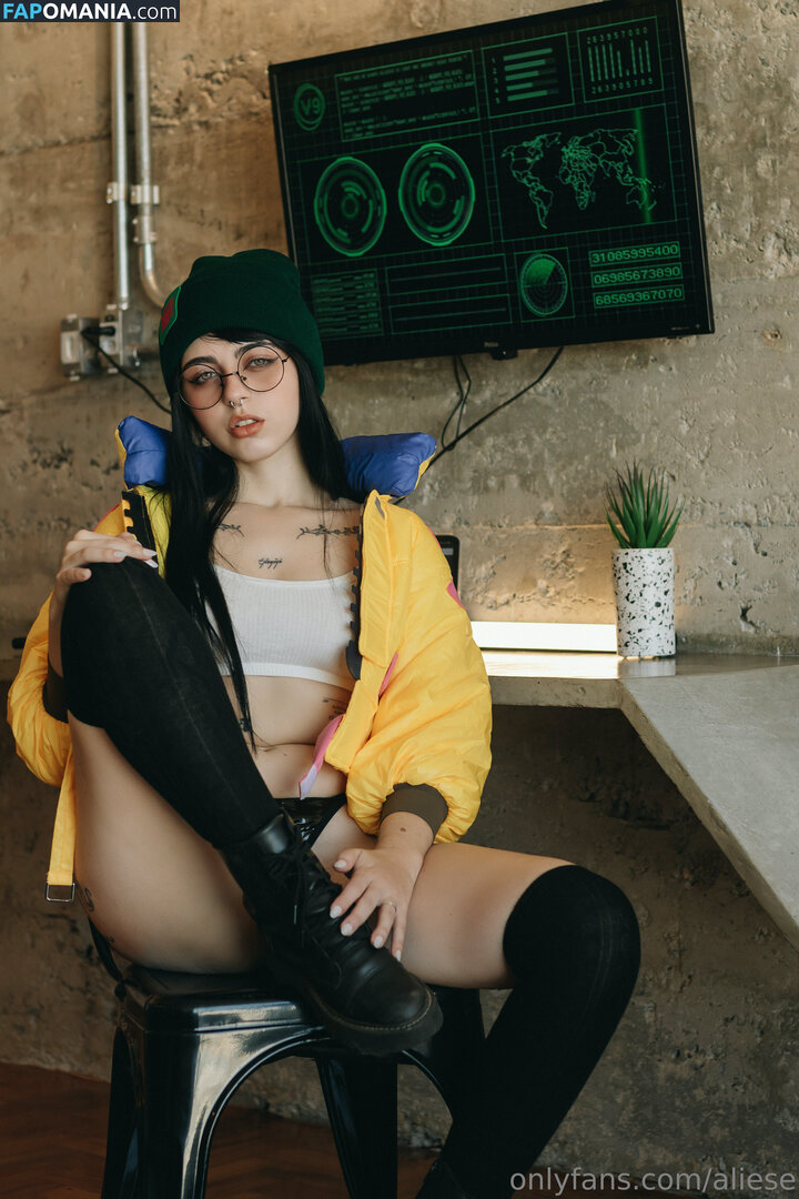 Girls In Combat And Platform Boots Naakt OnlyFans  Gelekte foto #39