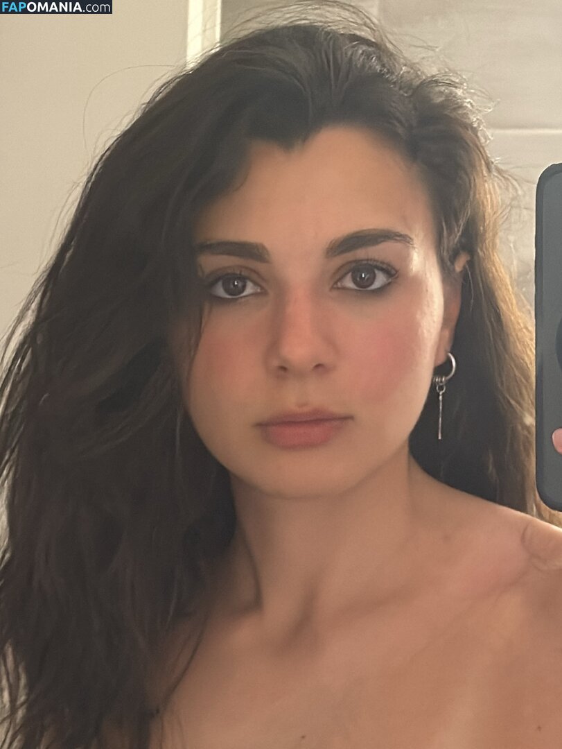 Giulia Crossbow / giuliacrossbow / https: Naakt OnlyFans  Gelekte foto #4