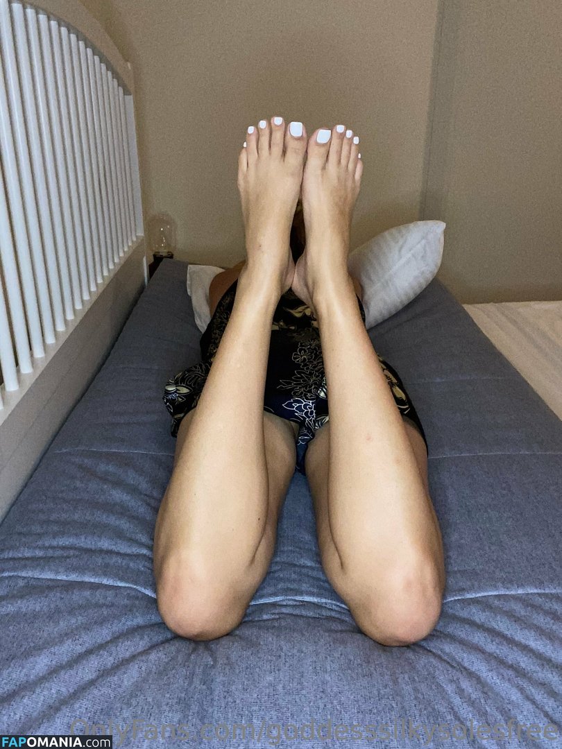 goddesssilkysolesfree / theeepursuitofselflove Naakt OnlyFans  Gelekte foto #23