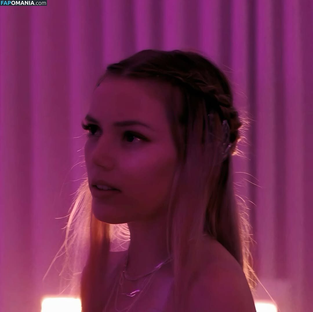 Grace Van Dien / gracevandien Naakt OnlyFans  Gelekte foto #10