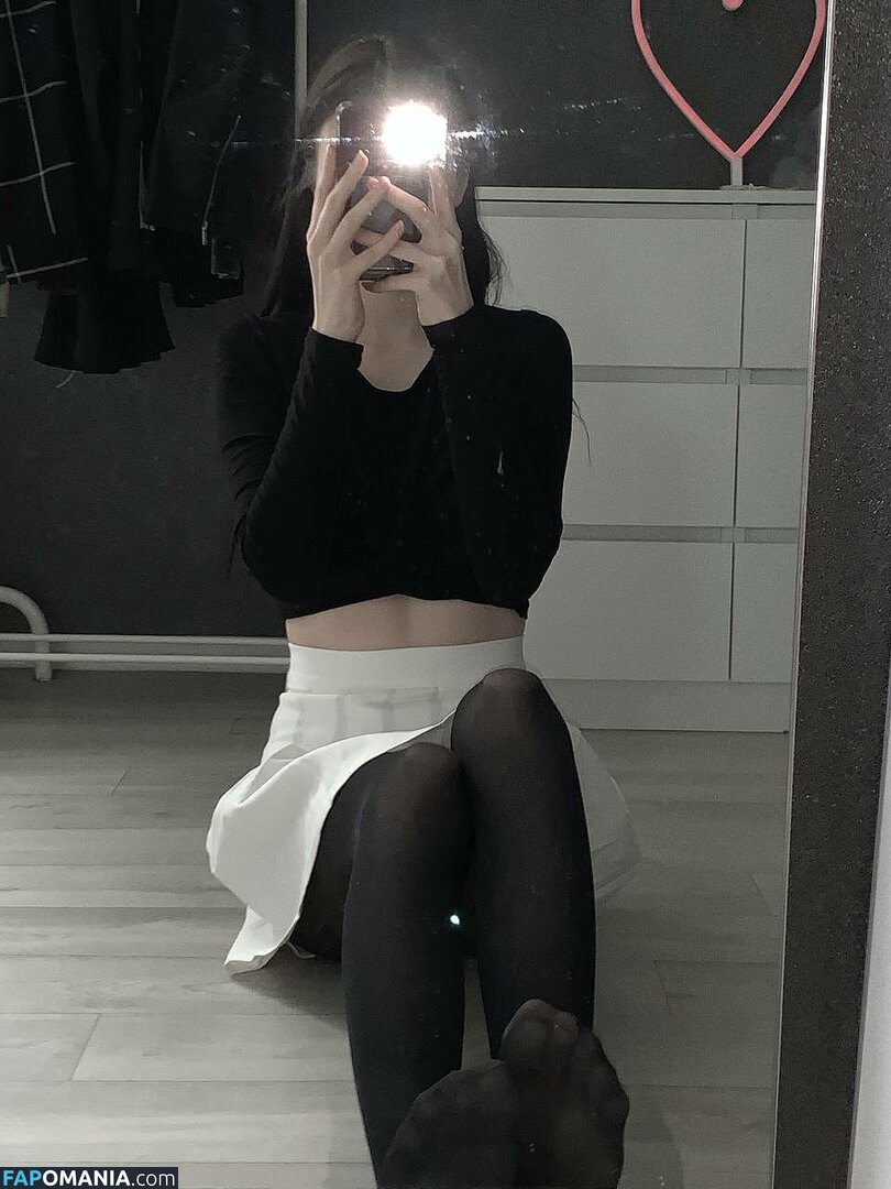 868833525 / grystnaya____ / grystnayaanya / matreshkaa / грустная аня Naakt OnlyFans  Gelekte foto #1