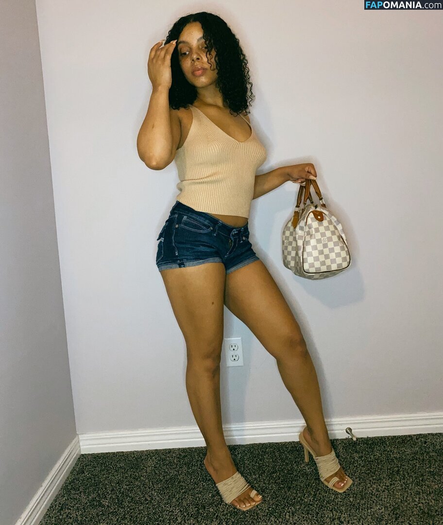 1guapunzel / Guapunzel / https: Naakt OnlyFans  Gelekte foto #2